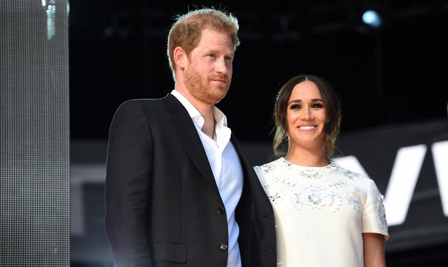 A person close to Princess Diana made a statement that made Meghan and her husband laugh and become speechless - Photo 2.