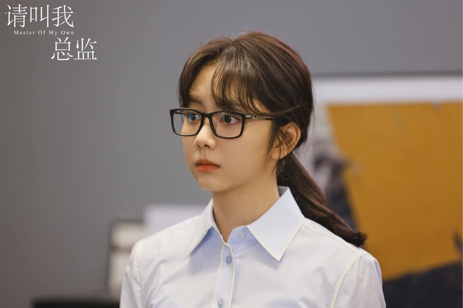 Please call me the broadcast director: Dam Tung Van is so great as a secretary, not as beautiful as usual, but very good at acting - Photo 6.