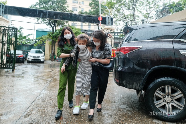 Nữ nghi phạm &quot;điên tình&quot; đốt nhà trọ ở Phú Đô sinh con xong nhưng ít quan tâm, để bố mẹ chồng nuôi nấng - Ảnh 2.