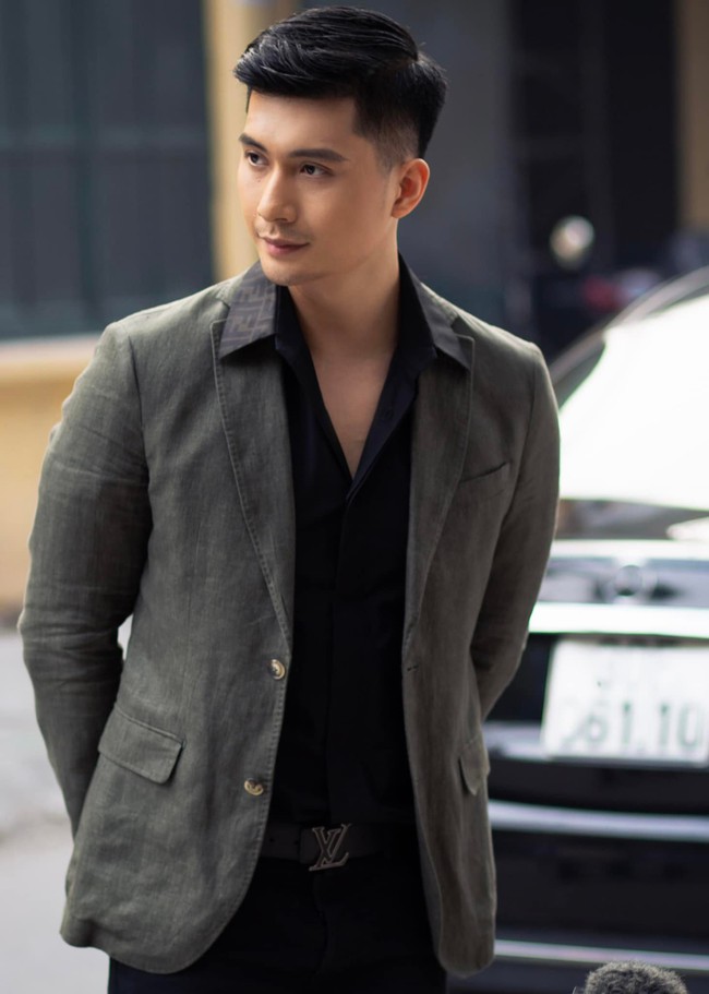 Thương ngày nắng về: Lâm Bảo Châu bị chê giọng quá chán, nam MC của VTV còn tag luôn Lệ Quyên - Ảnh 1. Thương ngày nắng về: Lâm Bảo Châu bị chê giọng quá chán, nam MC của VTV còn tag luôn Lệ Quyên - Ảnh 1.