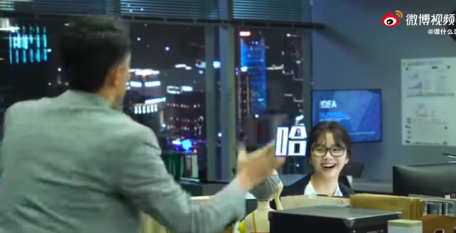 Lộ cảnh Lâm Canh Tân dọa đánh Đàm Tùng Vận, phản ứng của mỹ nữ Cẩm tâm tựa ngọc sau đó gây chú ý - Ảnh 2. Lộ cảnh Lâm Canh Tân dọa đánh Đàm Tùng Vận, phản ứng của mỹ nữ Cẩm tâm tựa ngọc sau đó gây chú ý - Ảnh 2.