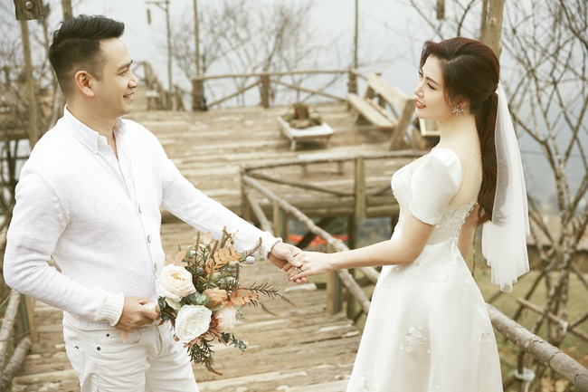 "Mẹ 3 con" Ngọc Hiền đưa ra quyết định này đúng dịp kỷ niệm 10 năm ngày cưới - Ảnh 5. "Mẹ 3 con" Ngọc Hiền đưa ra quyết định này đúng dịp kỷ niệm 10 năm ngày cưới - Ảnh 5.