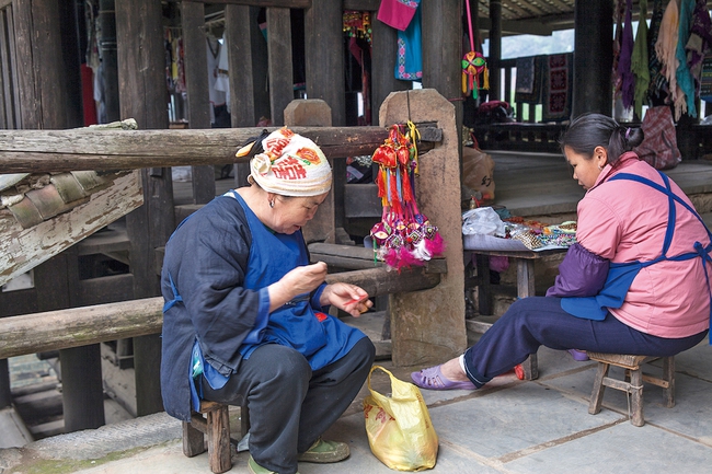 Người đàn ông 10 năm theo đuổi những chiếc cầu có mái che: Chứa đựng lịch sử văn hóa và thay đổi số mệnh cả thôn làng - Ảnh 19.