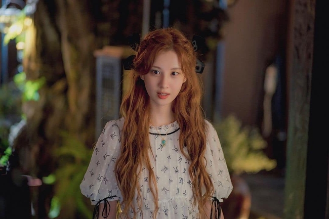 Seohyun (SNSD) làm fan &quot;tan chảy&quot; vì vẻ đẹp ấm áp ở phim mới: 7 tấm hình của công chúa tóc mây bước ra từ truyện cổ tích - Ảnh 3.