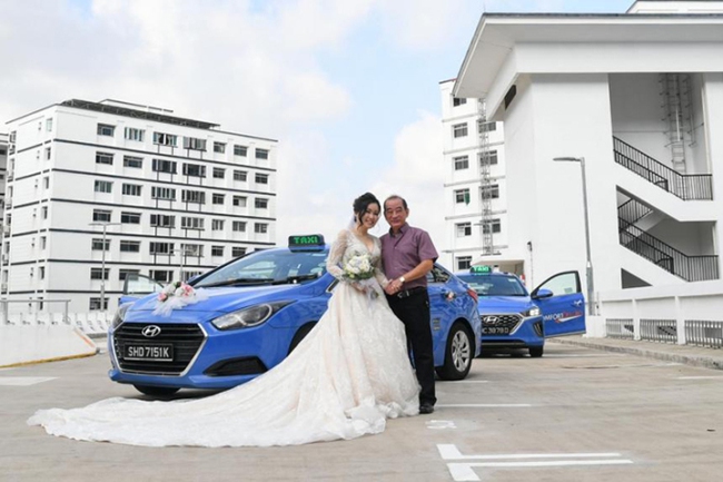 The female director chose a taxi as the bride's car, revealing the emotional reason - Photo 1.