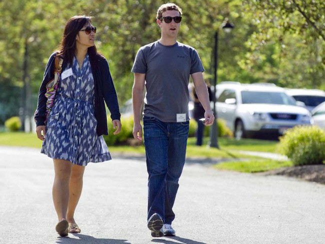 Đừng tưởng Mark Zuckerberg ăn mặc &quot;xuề xòa&quot; mà sống giản dị, hóa ra tỷ phú Facebook vô cùng biết chơi - Ảnh 1.