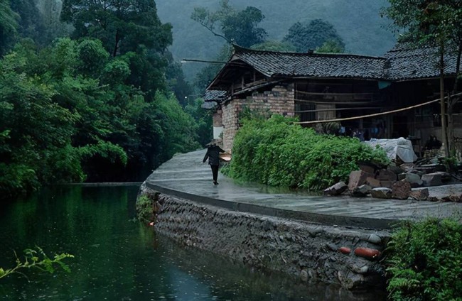 "Thành phố khóc" của Trung Quốc: Một năm mưa 210 ngày, nhưng là nơi đáng sống mệnh danh "thánh địa mỹ nữ"  - Ảnh 6.
