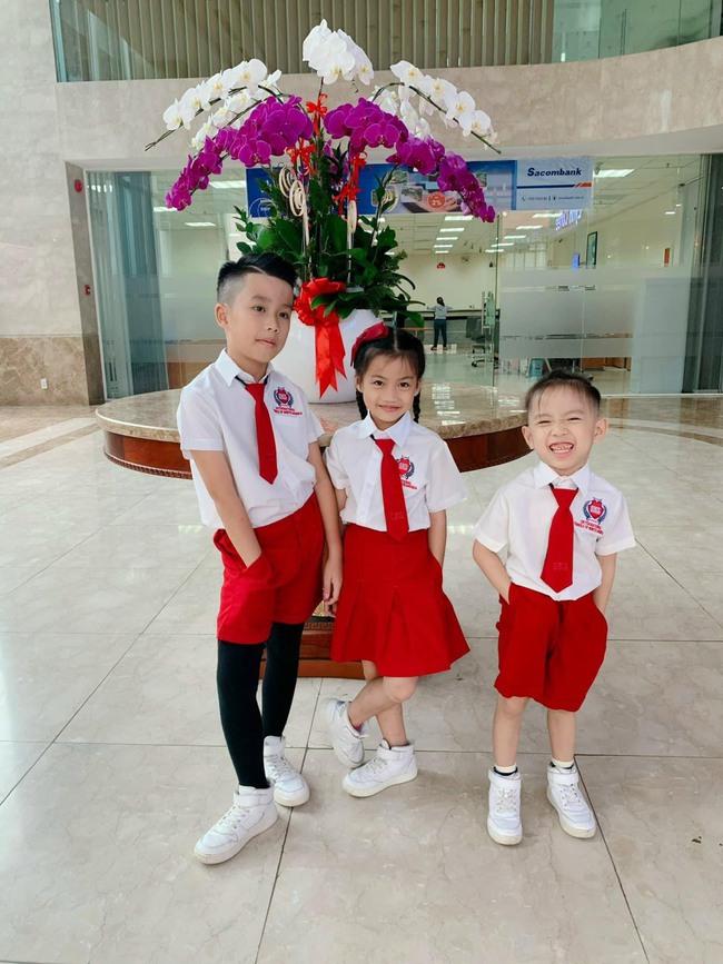 The second hottest mother in Vietnamese showbiz has 2 very good parenting principles: Everyone who listens respects some parts, her children are obedient - Photo 2.