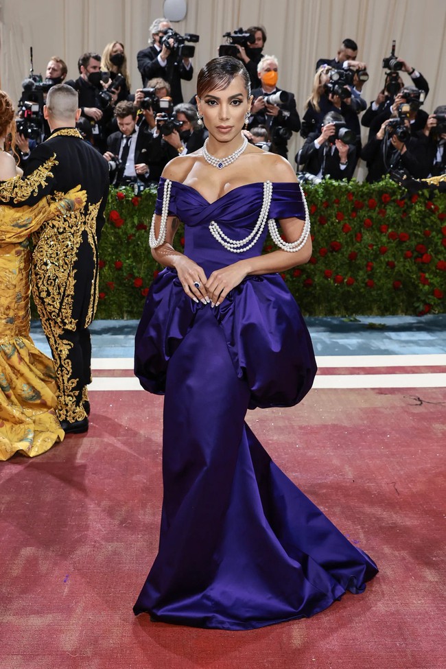 NHẤT và BÉT tại Met Gala 2022: - Ảnh 9. NHẤT và BÉT tại Met Gala 2022: - Ảnh 9.