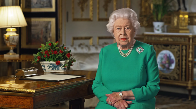Nữ hoàng Elizabeth II: Nàng công chúa bản lĩnh với bước ngoặt lịch sử lên ngôi vương, 70 năm thăng trầm không ai có thể suy chuyển - Ảnh 10.