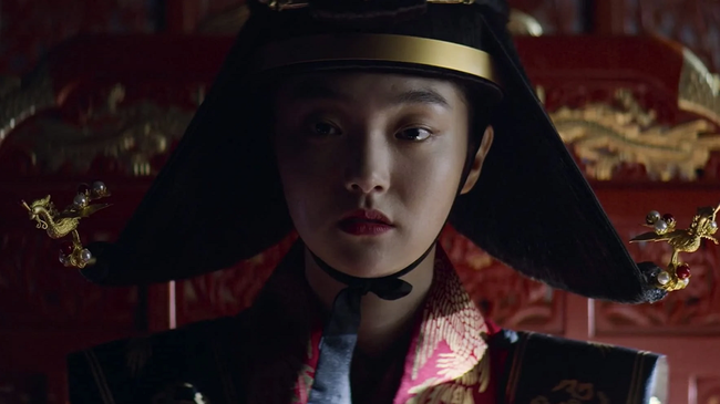 &quot;Hoa hậu tân binh&quot; Baeksang 2022: Truyền nhân của ác nữ Kim So Yeon, xinh xắn nhưng hết đóng sát nhân lại hóa thân thành quý tộc nham hiểm - Ảnh 3.