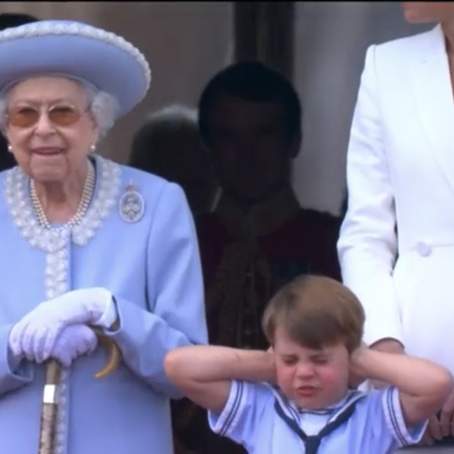 Prince Louis's adorable moments at the Queen's Platinum Parade, a true replica of the Duke of Cambridge!  - Photo 9.