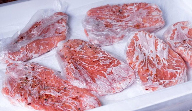 2 kiểu bảo quản thịt, cá trong tủ lạnh rất phổ biến vào mùa hè dễ sinh chất gây ung thư - Ảnh 5.