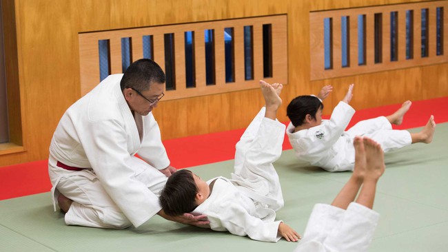 Judo Nhật Bản đứng trước khủng hoảng trầm trọng: Vấn nạn hoành hành &quot;đè nát&quot; giấc mơ con trẻ, phụ huynh cũng góp phần tiêu cực - Ảnh 6.