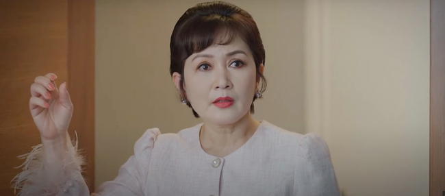 Thương ngày nắng về tập 30: Bà Nhung chứng kiến Trang hôn Duy, Thương sang nhà Khánh xin lỗi - Ảnh 3.