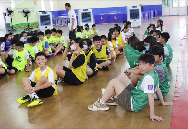 Ngày hội thể thao của học sinh Trung học tại ngôi trường quốc tế ở quận Nam Từ Liêm: Mệt bơ phờ mà cũng vui tới bến! - Ảnh 3. Ngày hội thể thao của học sinh Trung học tại ngôi trường quốc tế ở quận Nam Từ Liêm: Mệt bơ phờ mà cũng vui tới bến! - Ảnh 3.