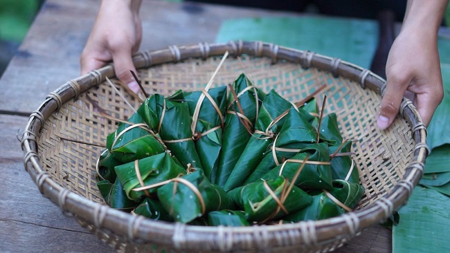 Bánh coóc mò Thái Nguyên - Thức quà đặc biệt từ những phiên chợ quê - Ảnh 1.