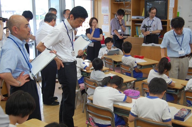 Áp lực học tập tại Nhật Bản: Choáng với sức ép để trở thành thiểu số xuất sắc, cuối tuần không tồn tại, các kỳ thi chỉ ngày càng khó hơn - Ảnh 2.