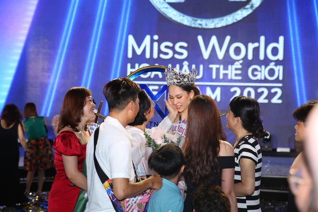 Chung kết Hoa hậu Thế giới Việt Nam 2022: Vương miện danh giá chính thức thuộc về Huỳnh Thị Mai Phương - Ảnh 9.