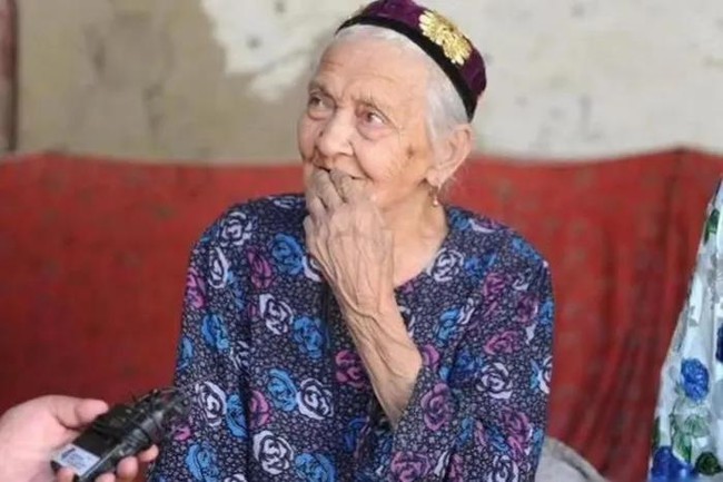 Cụ bà sống thọ 135 tuổi, bí quyết chính là 1 thói quen cực tốt trước khi ngủ - Ảnh 4.