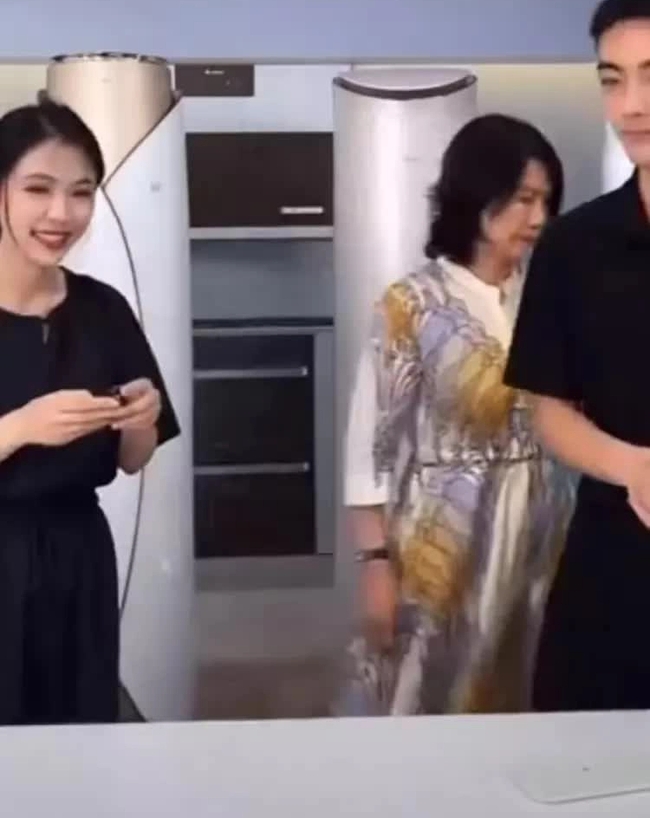 &quot;Bà đầm thép&quot; điện lạnh Trung Quốc giận dữ vì biểu hiện thiếu chuyên nghiệp của nữ MC trong buổi livestream giới thiệu sản phẩm mới - Ảnh 6.