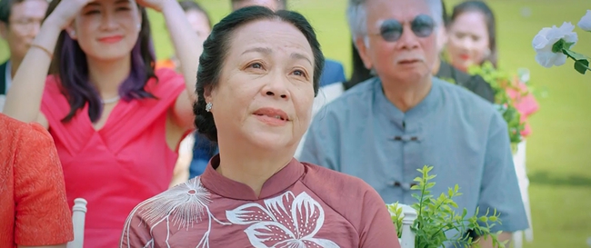 Thương ngày nắng về tập cuối: Mơ làm xét nghiệm ADN, Khánh có đoạn kết mở - Ảnh 4. Thương ngày nắng về tập cuối: Mơ làm xét nghiệm ADN, Khánh có đoạn kết mở - Ảnh 4.