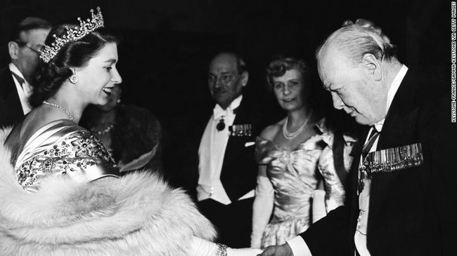 Lần đầu tiên trong hơn 70 năm, Nữ hoàng không bổ nhiệm Thủ tướng ở London, lý do vì sao? - Ảnh 4.