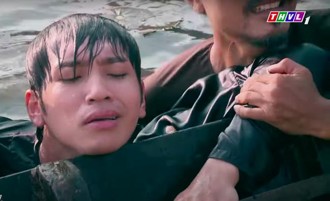 Phim "Duyên kiếp": Lương (Bạch Công Khanh) hốt hoảng vì bị té sông  - Ảnh 4.