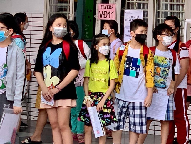Thêm nhiều đơn vị được tổ chức lại các kỳ thi chứng chỉ ngoại ngữ quốc tế - Ảnh 1. Thêm nhiều đơn vị được tổ chức lại các kỳ thi chứng chỉ ngoại ngữ quốc tế - Ảnh 1.