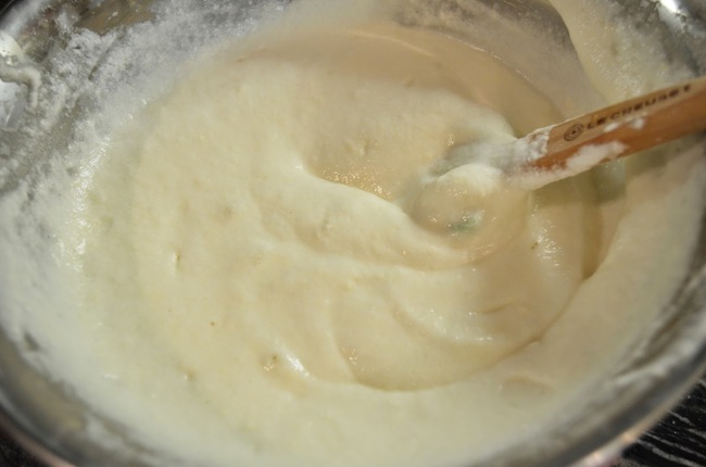 Cách làm món bánh mềm xốp cho người ăn kiêng chỉ trong 2 bước, không cần ủ bột - Ảnh 4.
