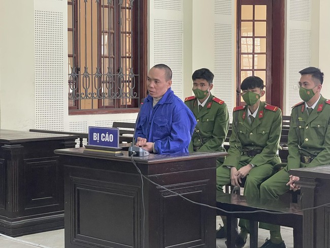 Cầm dao chém vợ nhiều nhát vì bị cằn nhằn, chồng lĩnh án tù 12 năm - Ảnh 1. Cầm dao chém vợ nhiều nhát vì bị cằn nhằn, chồng lĩnh án tù 12 năm - Ảnh 1.