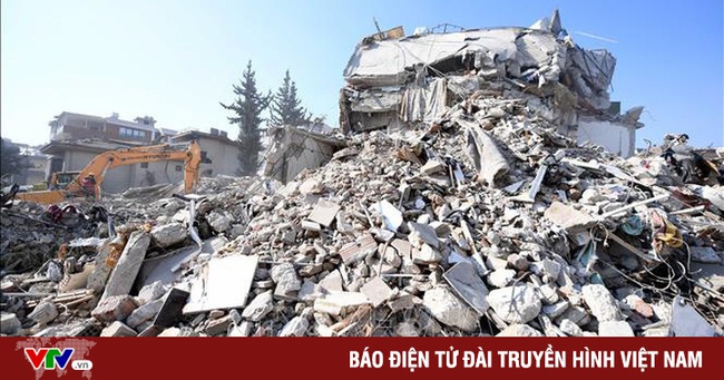 Động đất ở miền Đông Thổ Nhĩ Kỳ khiến hàng chục người bị thương - Ảnh 1.