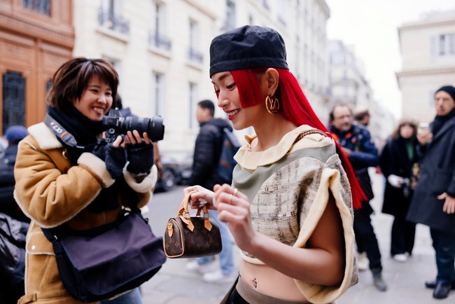 Trở về sau Paris fashion week, Châu Bùi thử sức với tư cách NTK, hé lộ món &quot;hàng hiệu&quot; đầu tiên trong đời - Ảnh 6.