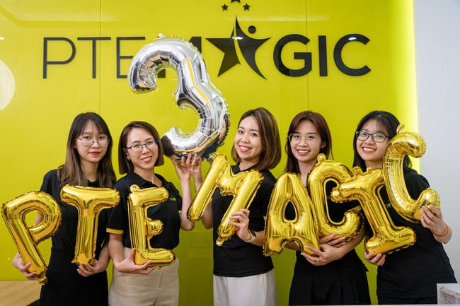 Cô giáo Trương Hoàng Anh 8.5 IELTS nỗ lực mở lối đi Úc cho người trẻ Việt Nam - Ảnh 5. Cô giáo Trương Hoàng Anh 8.5 IELTS nỗ lực mở lối đi Úc cho người trẻ Việt Nam - Ảnh 5.