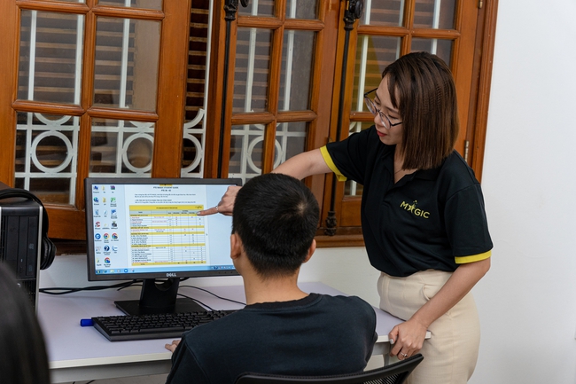 Cô giáo Trương Hoàng Anh 8.5 IELTS nỗ lực mở lối đi Úc cho người trẻ Việt Nam - Ảnh 4. Cô giáo Trương Hoàng Anh 8.5 IELTS nỗ lực mở lối đi Úc cho người trẻ Việt Nam - Ảnh 4.