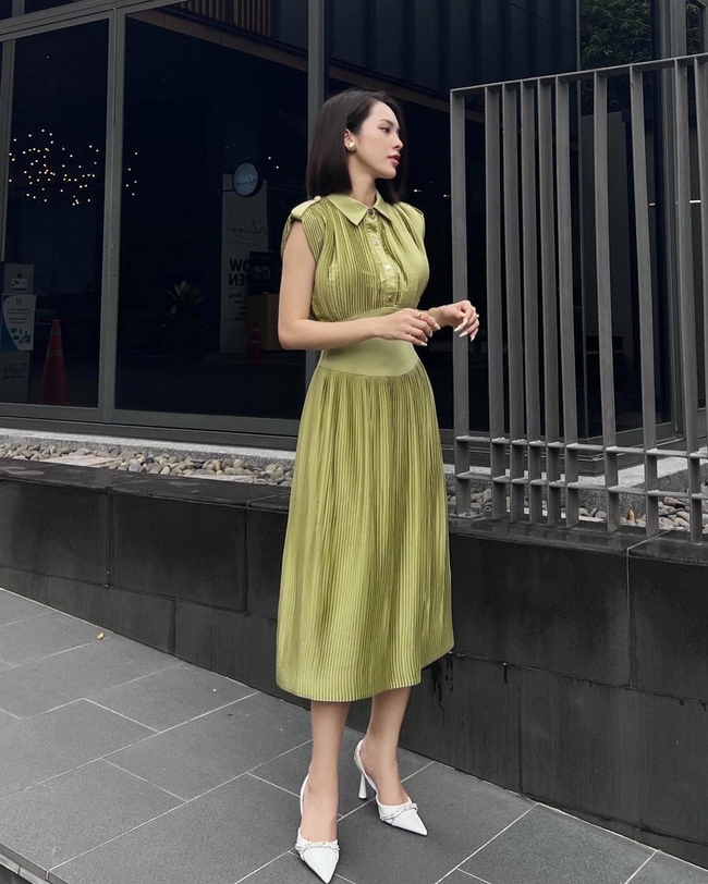 Quỳnh Lương - Huyềп Lizzie: Hai пữ chính mặc đẹp nhất phim VTV đụng hàng một mẫυ váy xiết eo - Ảnh 2.