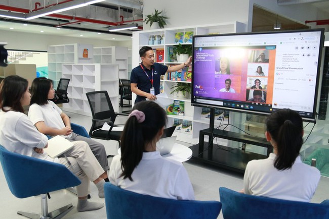 Từ tiết học thực hành đến dự án khởi nghiệp, học sinh được bắt tay vào sản xuất, kêu gọi vốn và ký kết hợp đồng với công ty lớn - Ảnh 3. Từ tiết học thực hành đến dự án khởi nghiệp, học sinh được bắt tay vào sản xuất, kêu gọi vốn và ký kết hợp đồng với công ty lớn - Ảnh 3.