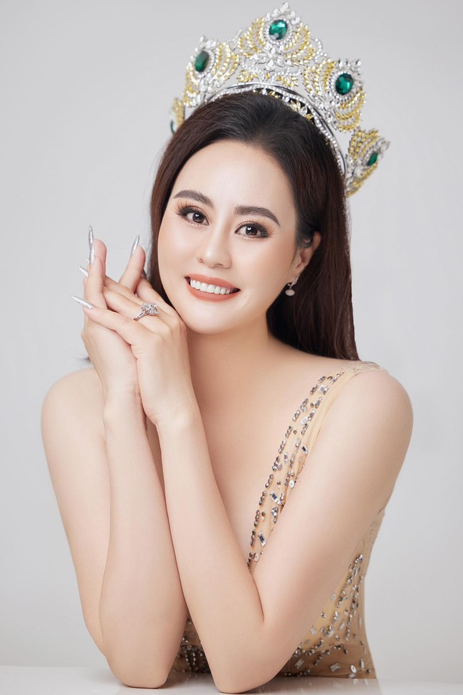 Hoa hậu Phan Kim Oanh nói lí do Mrs Grand Vietnam dời lịch chung kết - Ảnh 1. Hoa hậu Phan Kim Oanh nói lí do Mrs Grand Vietnam dời lịch chung kết - Ảnh 1.
