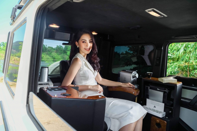 Hoa hậu Tiểu Vy chính thức lên tiếng về lùm xùm hẹn hò - Ảnh 1.