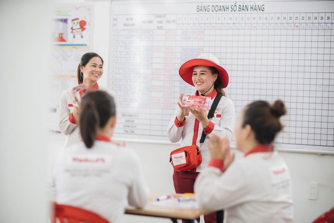 Yakult Lady và những &quot;hành trình&quot; đầy ý nghĩa - Ảnh 1.