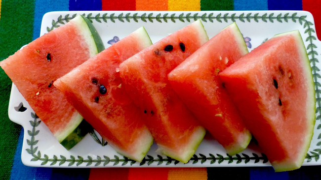 Cơ thể thiếu "chất" này có thể khiến não bộ "mệt mỏi", suy giảm nhận thức, các loại trái cây mùa hè nên ăn để bổ sung - Ảnh 4.