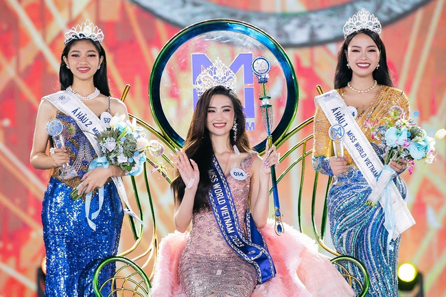 Style ngoài đời của Top 3 Miss World Việt Nam 2023: - Ảnh 1.