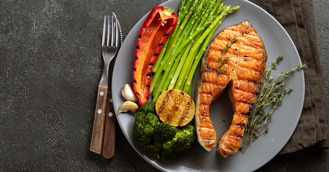 Chế độ ăn Keto, Low Carb lại giúp bạn giảm cân tức thì.