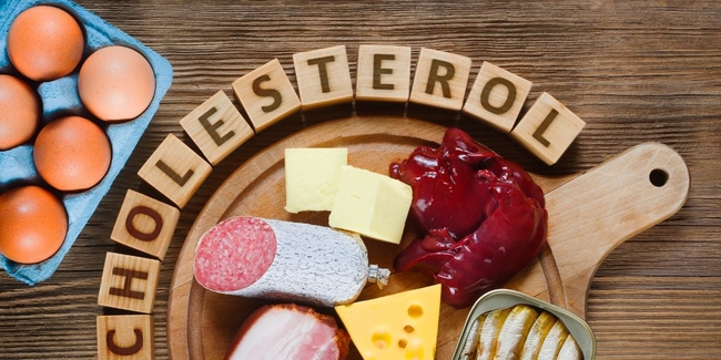 Khi tích tụ nhiều cholesterol nguy hiểm cơ thể phát ra tín hiệu đầu tiên ở chân, bạn cần đi khám ngay nếu gặp - Ảnh 4.