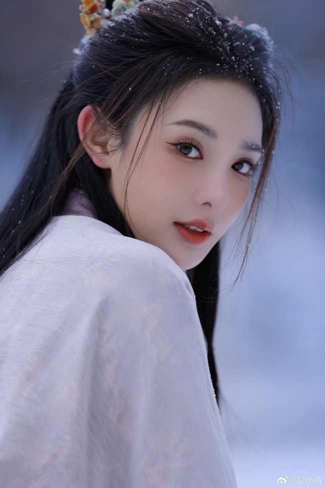 Nàng thơ Đông Cung gây sốt với tạo hình công chúa tuyết, netizen rần rần đòi trở lại đóng cổ trang - Ảnh 5.