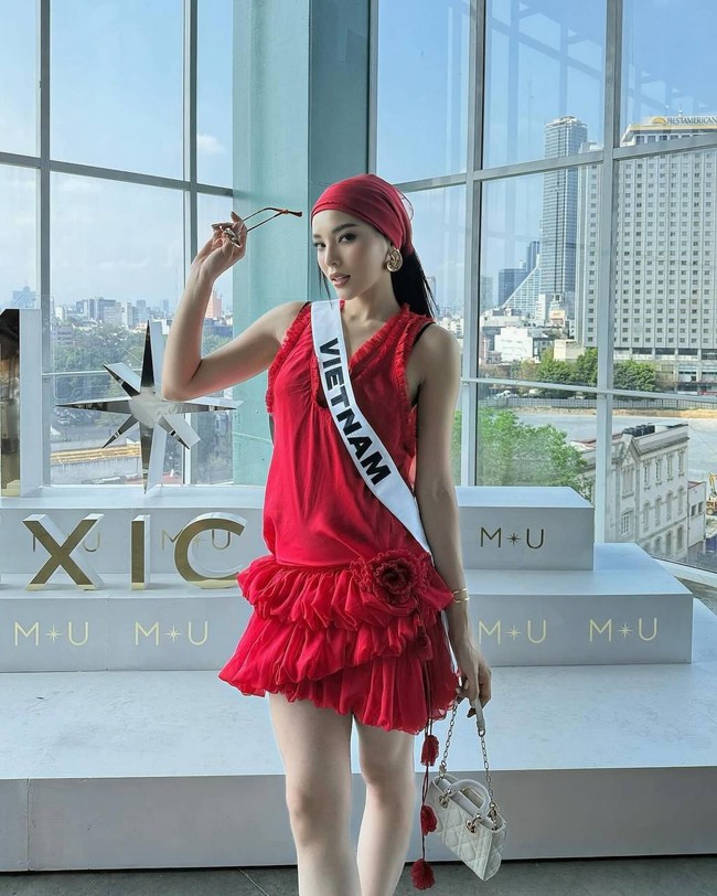 Kỳ Duyên &quot;hiện nguyên hình&quot; khi bị MC Miss Universe bất thình lình phỏng vấn - Ảnh 7.