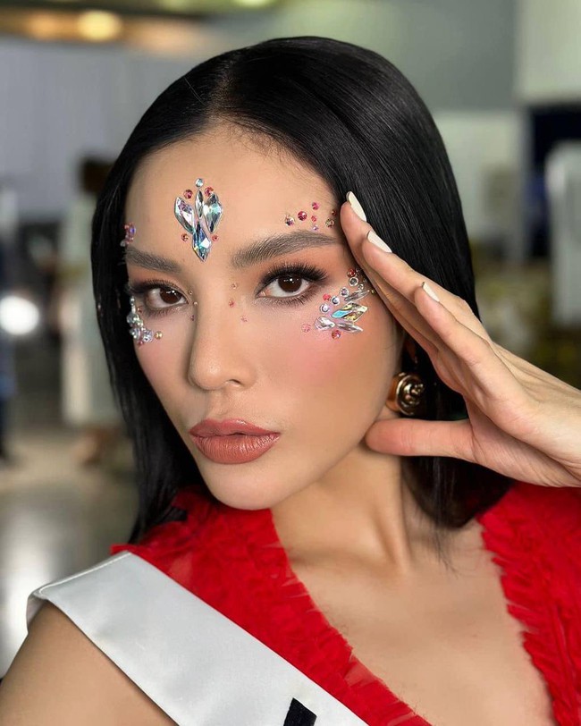 Kỳ Duyên &quot;hiện nguyên hình&quot; khi bị MC Miss Universe bất thình lình phỏng vấn - Ảnh 6.