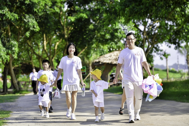 Share Your Love: Khi yêu thương và nhân ái biến thành những hành trình thiện nguyện - Ảnh 1.