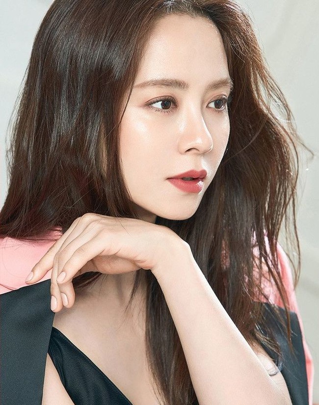 song-ji-hyo-17349445927411633724184.jpg