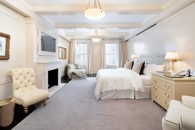 Hình ảnh bất ngờ bên trong căn hộ xa hoa có tận 16 phòng của cặp đôi gây tranh cãi nhất phim "Sex and the City" - Ảnh 9. Hình ảnh bất ngờ bên trong căn hộ xa hoa có tận 16 phòng của cặp đôi gây tranh cãi nhất phim "Sex and the City" - Ảnh 9.